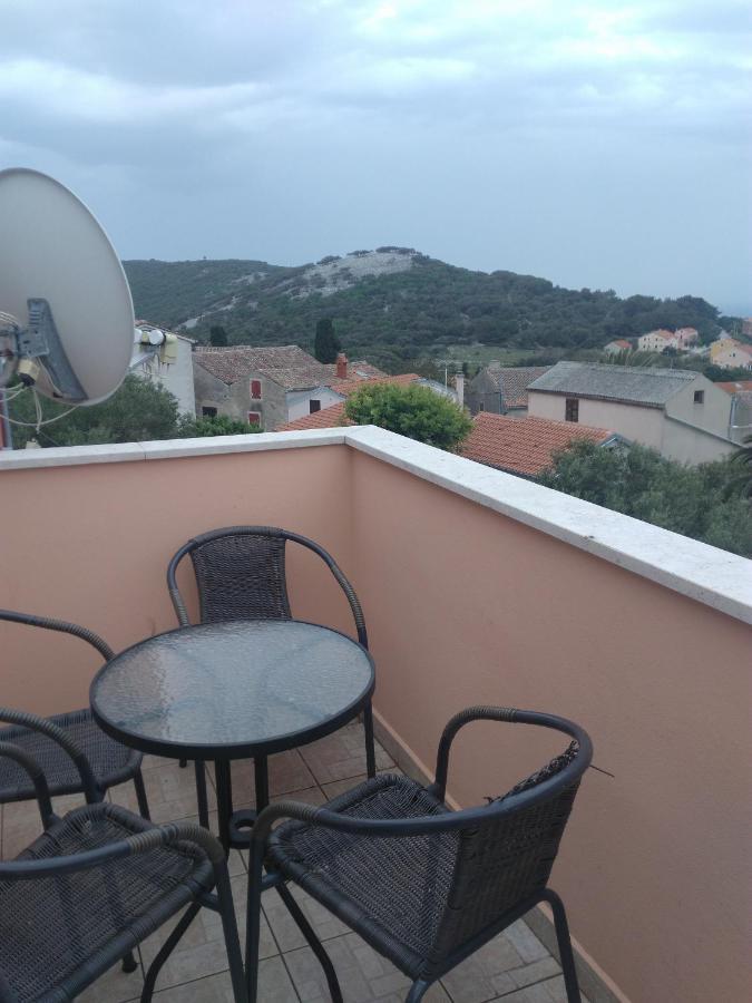 Apartments With A Parking Space Cunski, Losinj - 8010 Čunski Exterior foto